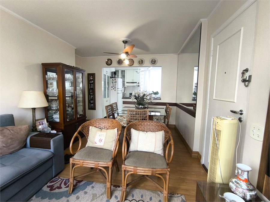 Apartamento à venda com 2 quartos, sendo 1 suíte,  em Pinheiros, São Paulo, SP