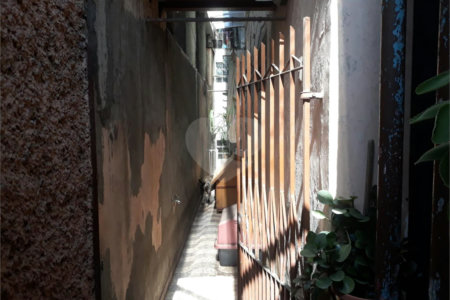 Sobrado à venda com 3 suítes em Vila Nivi, São Paulo, SP