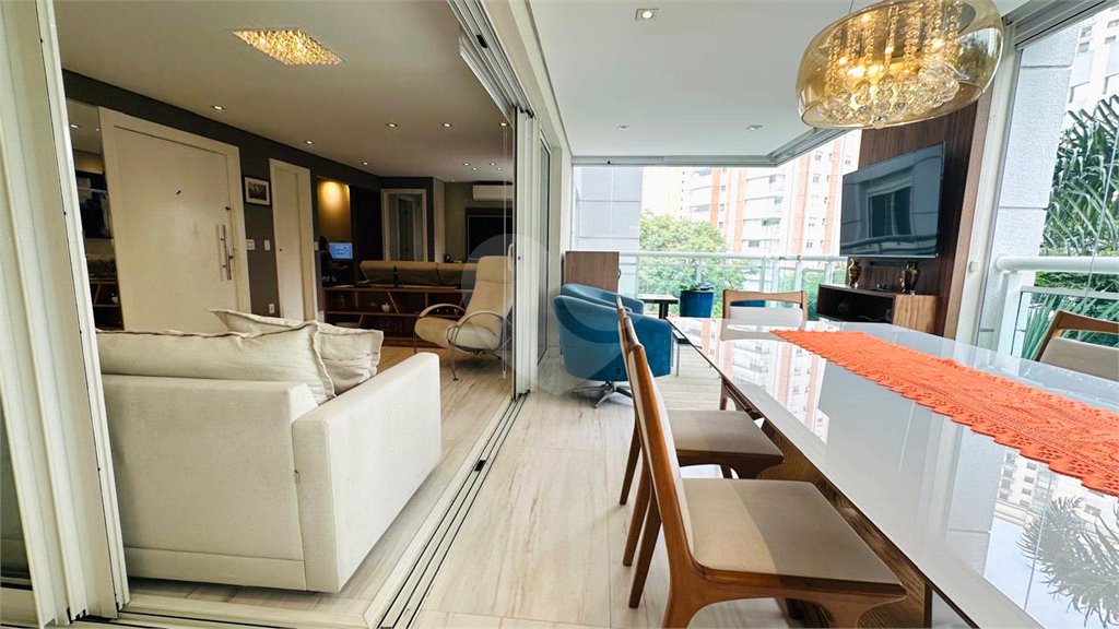 Apartamento à venda com 3 suítes em Vila Mariana, São Paulo, SP
