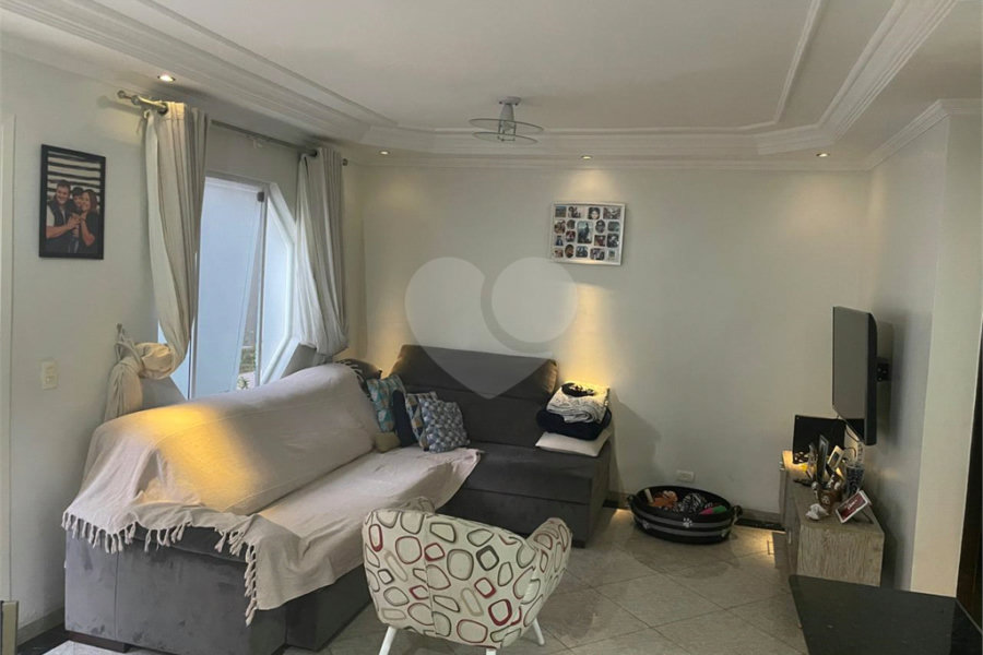 Casa à venda com 3 quartos, sendo 1 suíte, no condomínio Residencial Via Veneto, São Paulo - SP
