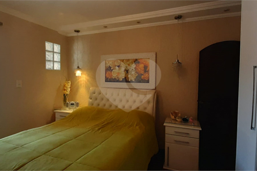 Sobrado à venda com 2 quartos em Horto, São Paulo, SP