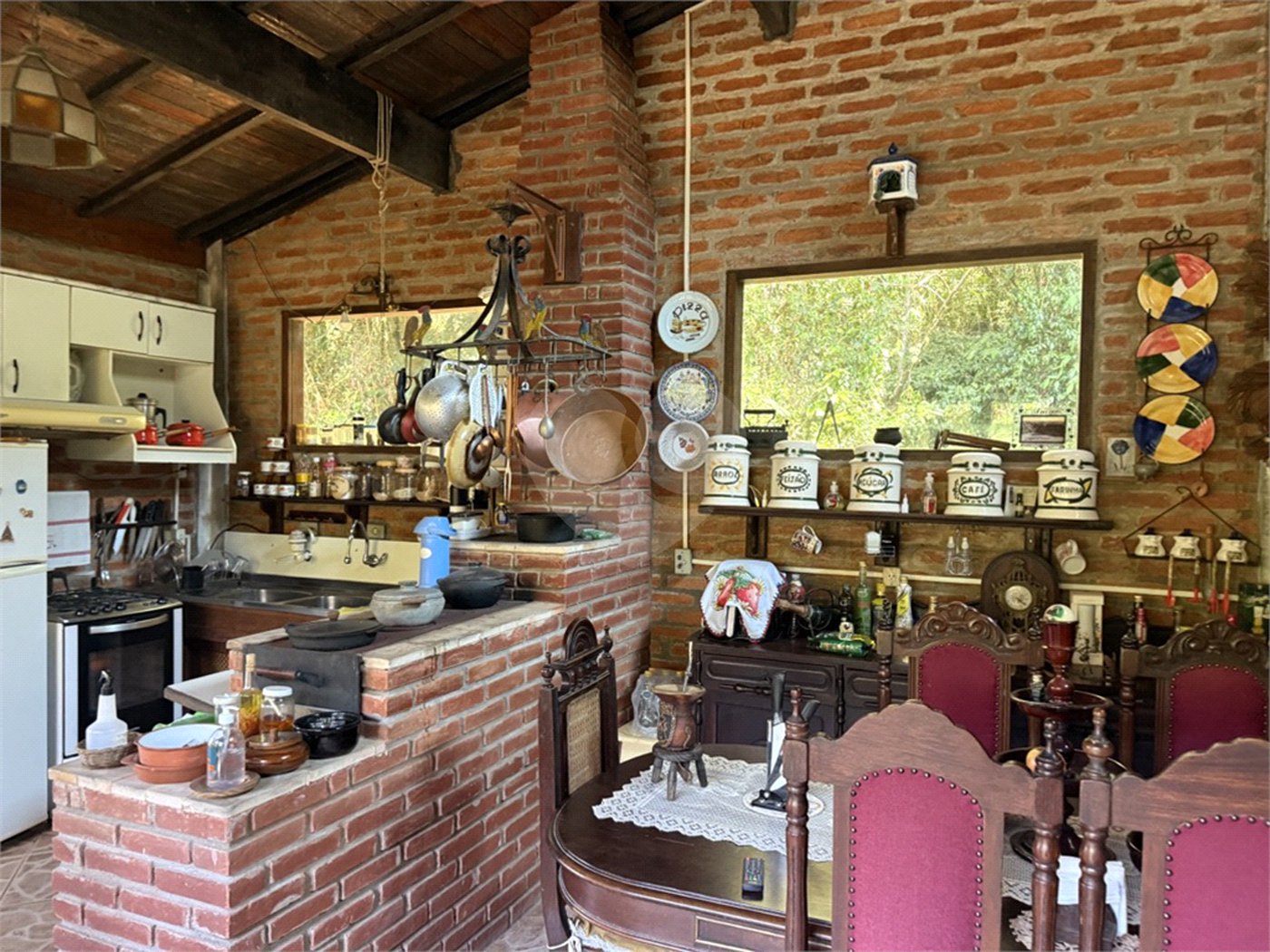 Casa à venda com 4 quartos no condomínio Parque Suiça, Caieiras - SP