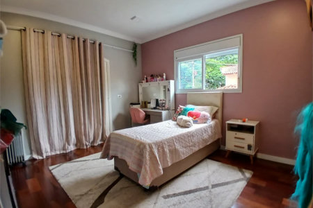 Sobrado à venda com 4 quartos, sendo 2 suítes, em Vila Ida, São Paulo, SP