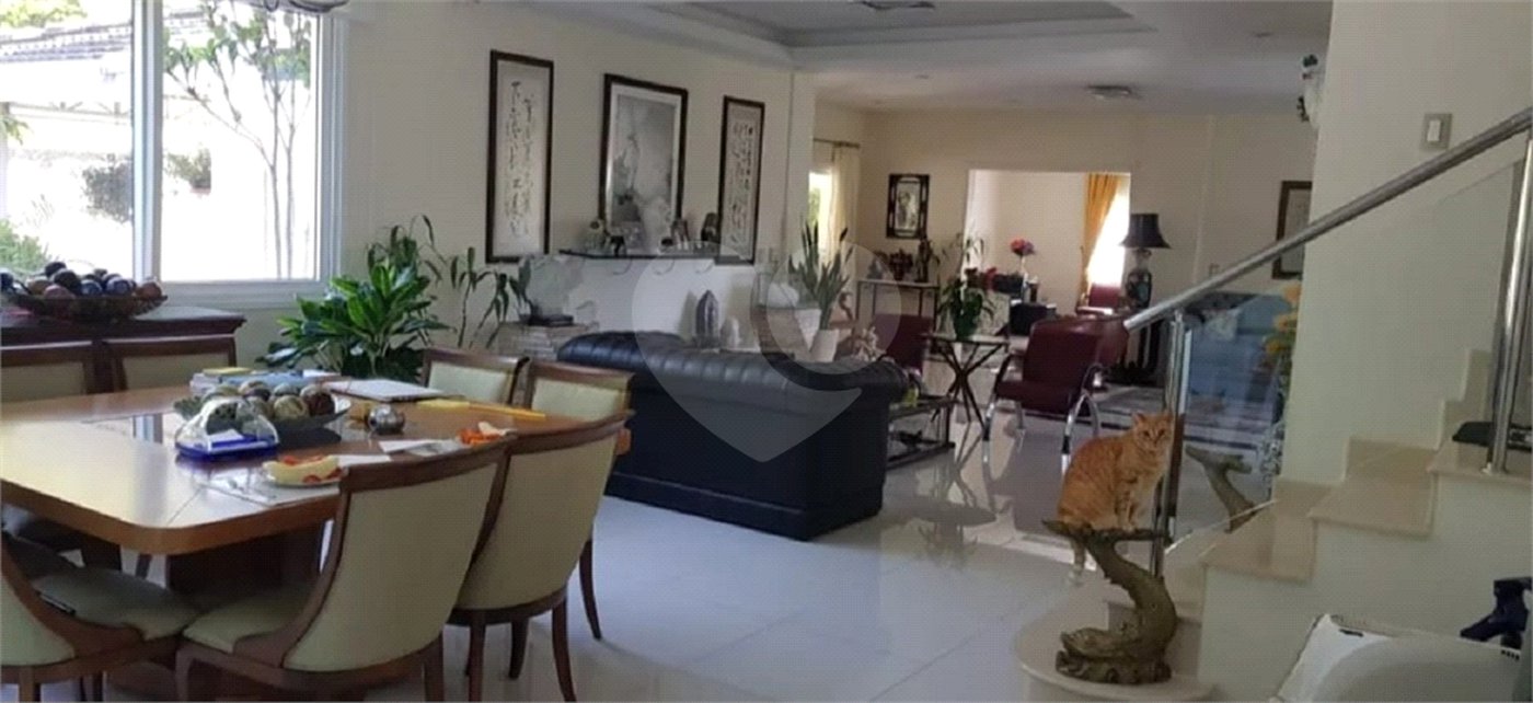 Casa à venda com 4 suítes no condomínio Monte Samkhya, Serra Negra - SP