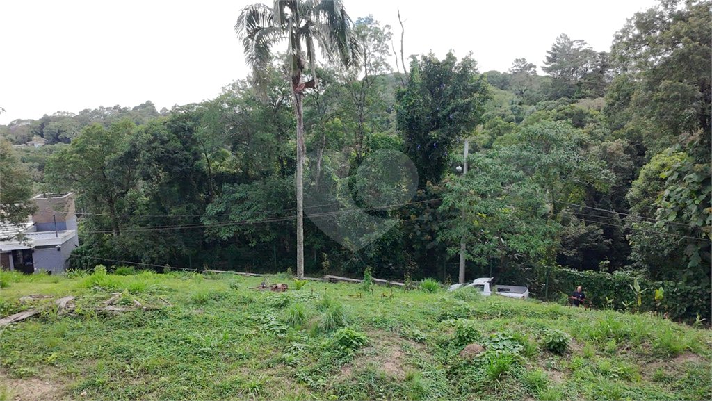 Casa à venda no condomínio Jardim da Montanha I, Mairiporã - SP