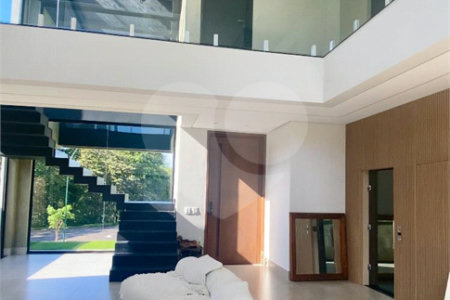 Casa à venda com 3 suítes no condomínio Reserva do Itamaracá, Valinhos - SP