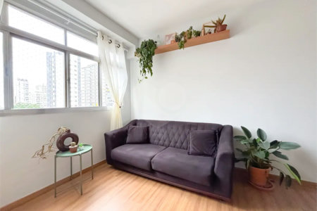 Apartamento de 80m² a venda e locação em Moema - 02 dorm, 02 Banheiros 01 Vaga