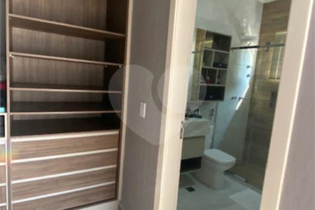 Casa à venda com 3 suítes no condomínio Campos do Conde I, Paulínia - SP