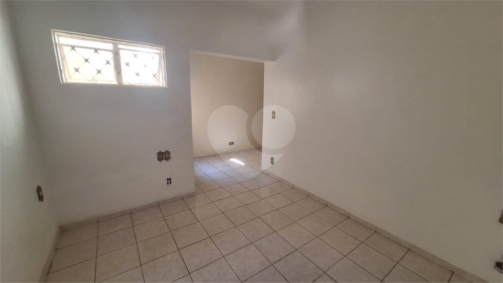 Casa à venda com 5 quartos, sendo 2 suítes,  em Vila Barão, Sorocaba, SP