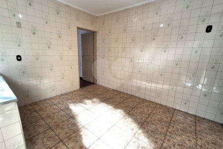Casa à venda com 4 quartos em Vila dos Minérios, São Paulo, SP