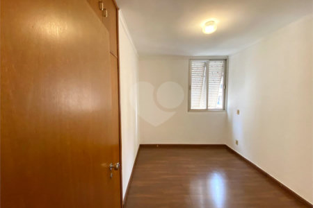 Apartamento à venda com 2 quartos, sendo 1 suíte, no Centro, Ribeirão Preto, SP