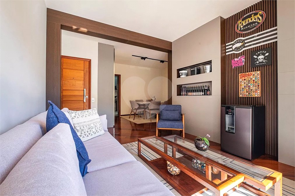 Apartamento à venda com 3 quartos, sendo 1 suíte, em Jardim das Bandeiras, São Paulo, SP
