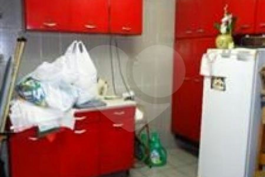 Sobrado à venda com 3 quartos, sendo 1 suíte, em Parada Inglesa, São Paulo, SP