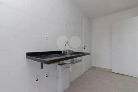 Apartamento à venda com 3 quartos, sendo 1 suíte, em Pinheiros, São Paulo, SP