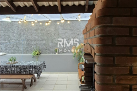Casa à venda com 3 quartos, sendo 1 suíte, em Cond. Vila Aldea de Espana, Itu - SP