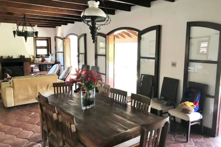 Casa em condomínio à venda ou para alugar com 4 quartos, sendo 2 suítes, em Caixa D´água, Vinhedo, SP