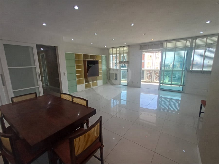 Apartamento à venda com 4 quartos, sendo 1 suíte, em Tijuca, Rio de Janeiro, RJ
