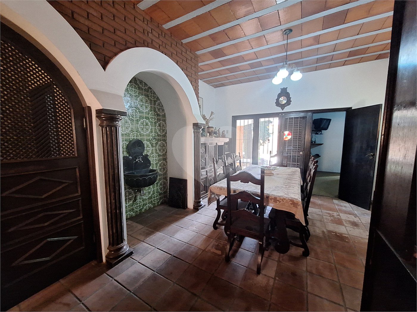 Casa à venda com 3 quartos, sendo 1 suíte, no Centro, Vinhedo, SP