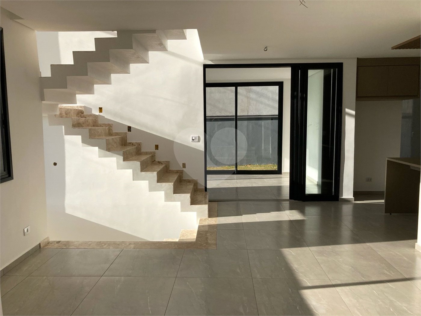Casa à venda com 4 quartos, sendo 3 suítes,  no condomínio Reserva Granja Anita, Mogi das Cruzes - SP
