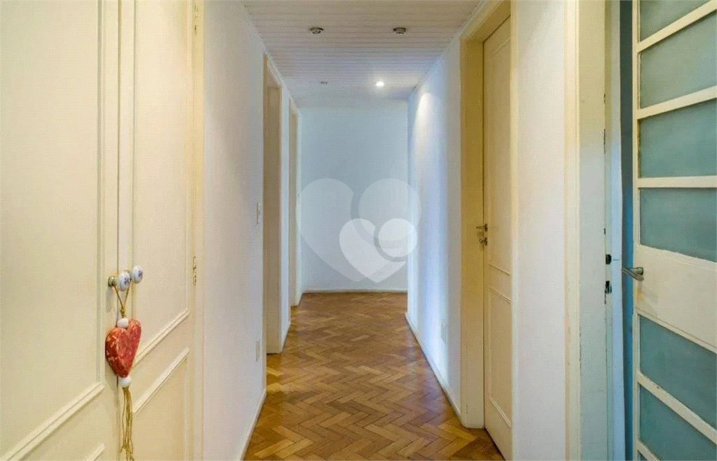 Apartamento à venda com 4 quartos, sendo 2 suítes, em Copacabana, Rio de Janeiro, RJ