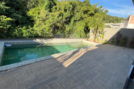 Casa à venda com 4 suítes no condomínio Residencial Granville, Atibaia - SP