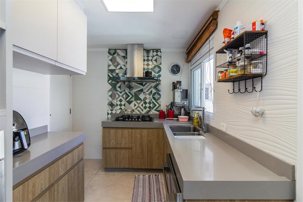 Apartamento à venda com 3 suítes em Alto da Lapa, São Paulo, SP