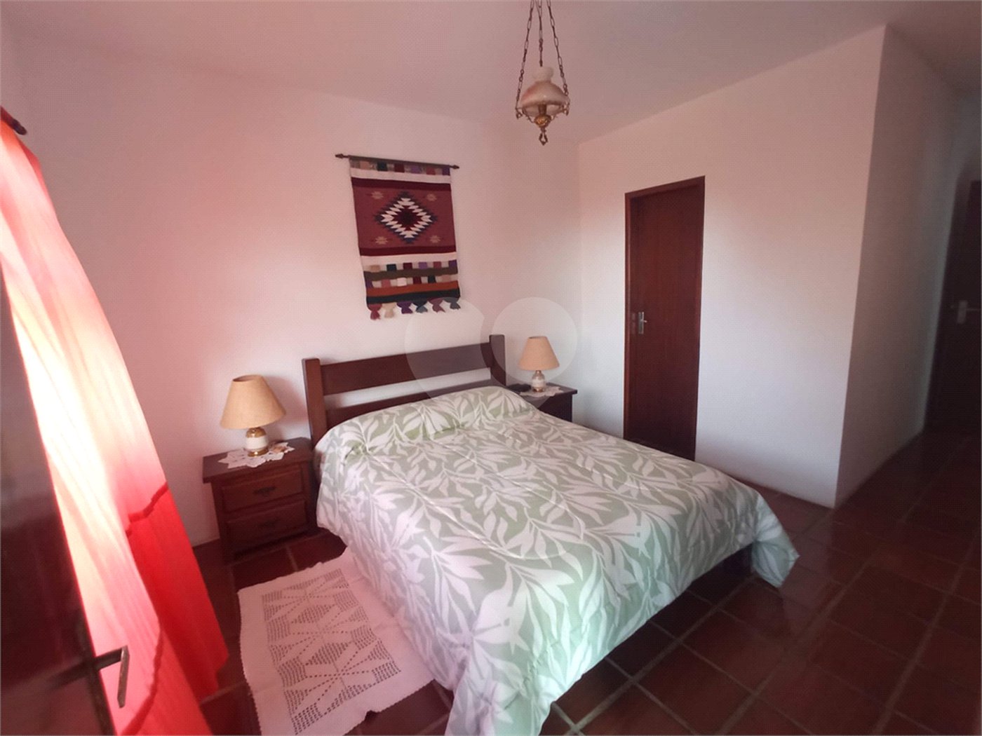 Casa à venda com 4 quartos, sendo 1 suíte, no condomínio Alpes da Cantareira, Mairiporã - SP