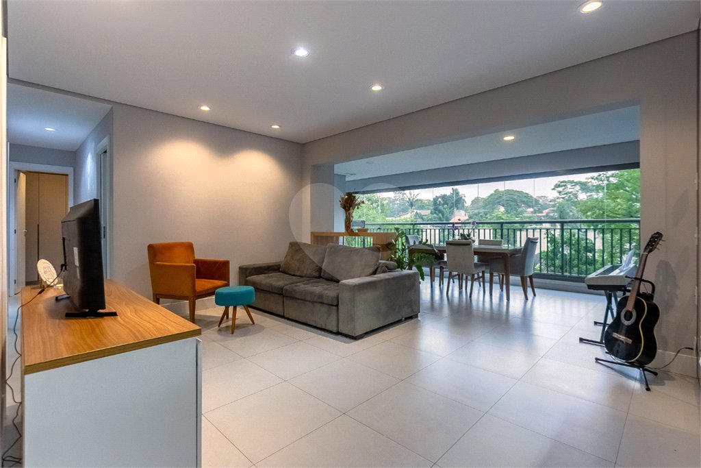 Apartamento à venda com 3 suítes em Jardim Prudência, São Paulo, SP