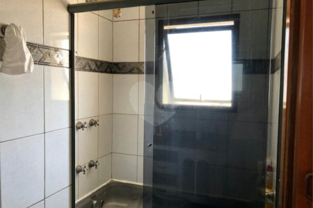Apartamento à venda com 3 quartos, sendo 1 suíte, em Vila Paulicéia, São Paulo, SP