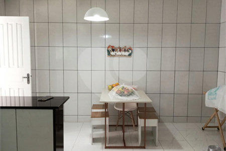 Casa à venda com 3 quartos, sendo 1 suíte, no condomínio Vargem Grande Quality Ii, Rio de Janeiro - RJ