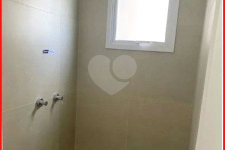 Apartamento à venda com 3 quartos, sendo 1 suíte,  em Vila Andrade, São Paulo, SP