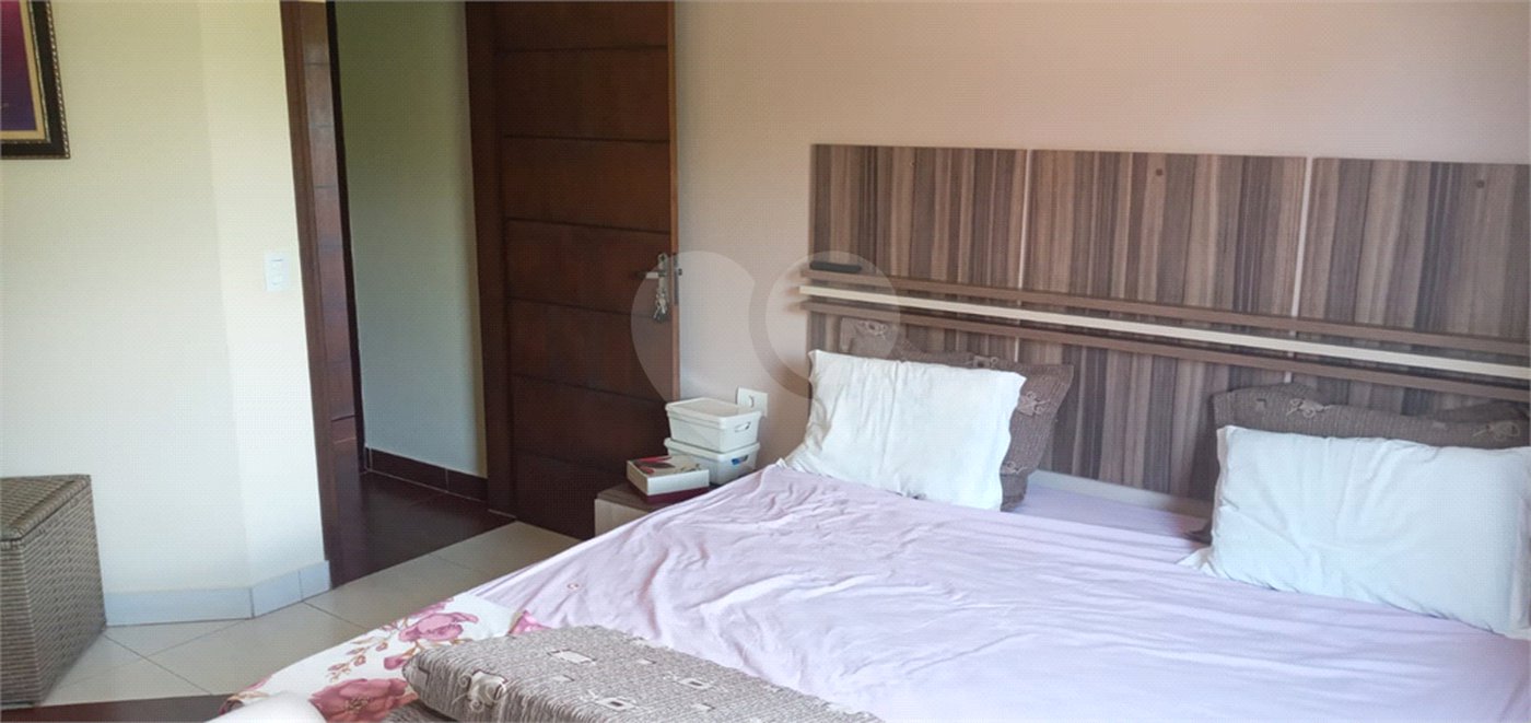 Chácara à venda com 3 quartos, sendo 2 suítes,  em Monterrey, Louveira, SP