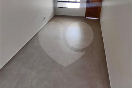 Sobrado à venda com 3 quartos, sendo 1 suíte, em Jardim Penha, São Paulo, SP