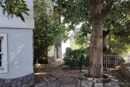 Casa à venda com 5 quartos, sendo 3 suítes, no condomínio Vilarejo, Rio de Janeiro - RJ