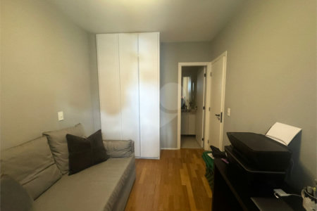 Apartamento à venda com 3 suítes em Indianópolis, São Paulo, SP