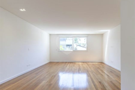 Casa à venda com 4 suítes no condomínio Hípica Garden, São Paulo - SP