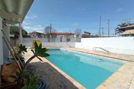 Casa à venda com 2 quartos em Vila Messias, Alambari, SP