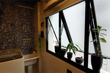 Apartamento à venda com 2 quartos, sendo 1 suíte, em Pitangueiras, Guarujá, SP