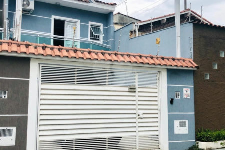 Sobrado à venda com 3 quartos, sendo 1 suíte, em Parada Inglesa, São Paulo, SP