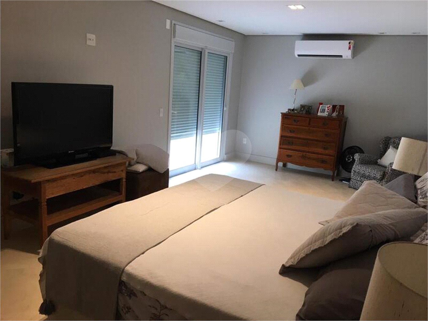 Casa à venda com 5 suítes no condomínio São Paulo, São Paulo - SP