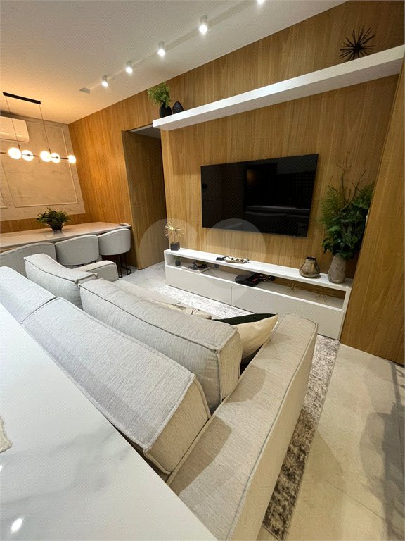 Apartamento à venda com 3 quartos, sendo 1 suíte, em Indianópolis, São Paulo, SP