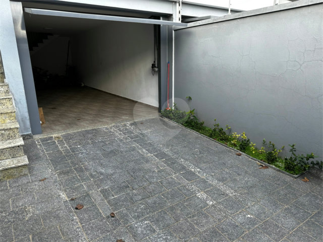Sobrado à venda com 3 suítes em Tremembé, São Paulo, SP