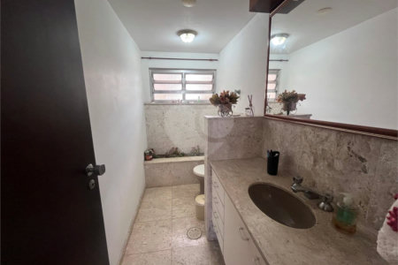 Sobrado à venda com 4 quartos, sendo 2 suítes, em Jardim São Paulo(zona Norte), São Paulo, SP