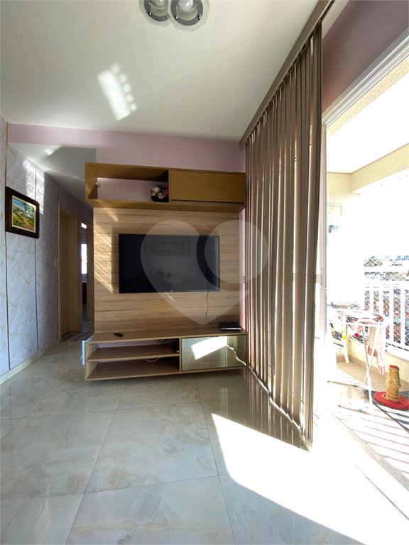 Apartamento à venda com 3 quartos, sendo 1 suíte, em Vila Rubens, Mogi das Cruzes, SP