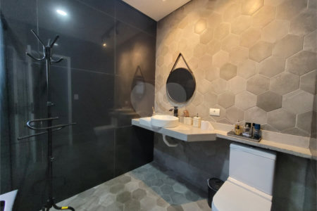 Casa à venda com 4 suítes no condomínio Jardim Itatinga, São Paulo - SP