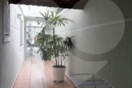Sobrado à venda com 3 suítes em Vila Nivi, São Paulo, SP