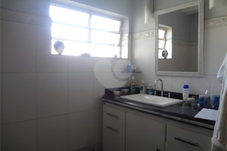 Sobrado à venda com 4 suítes em Santa Teresinha, São Paulo, SP