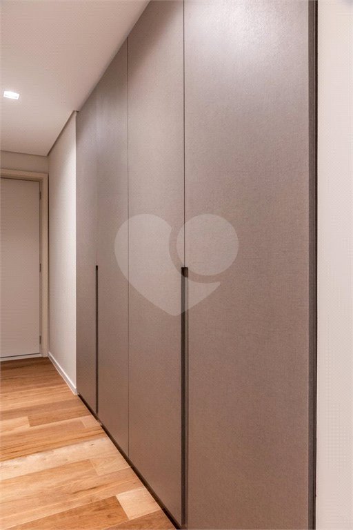 Apartamento à venda com 4 quartos, sendo 2 suítes,  em Vila Mariana, São Paulo, SP