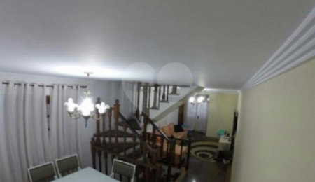 Sobrado à venda com 3 quartos, sendo 1 suíte,  em Tremembé, São Paulo, SP
