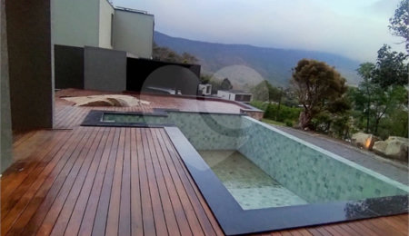 Casa à venda com 3 suítes no condomínio La Reserva Residencial, Atibaia - SP